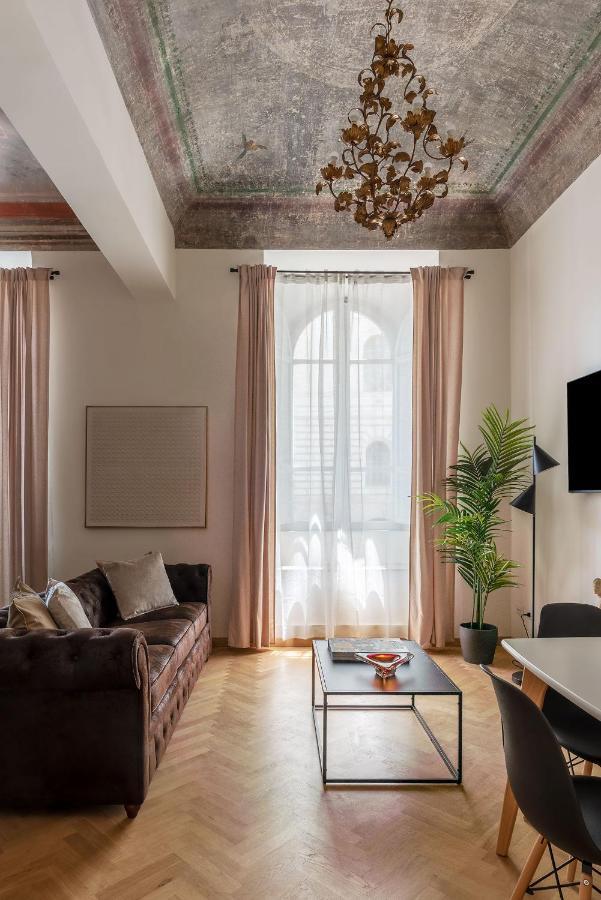 Castro Pretorio Apartment Рим Екстериор снимка