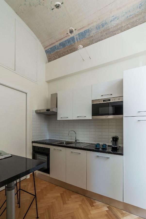 Castro Pretorio Apartment Рим Екстериор снимка