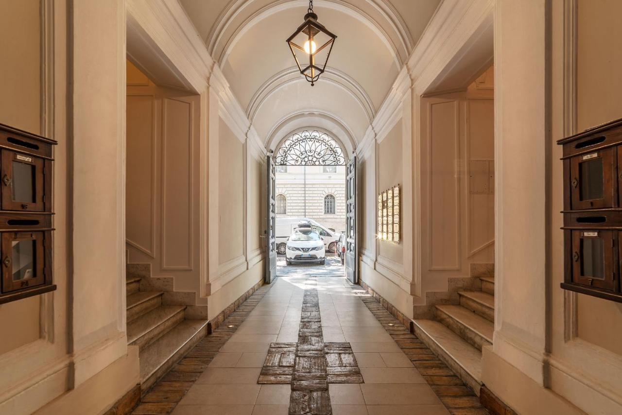 Castro Pretorio Apartment Рим Екстериор снимка
