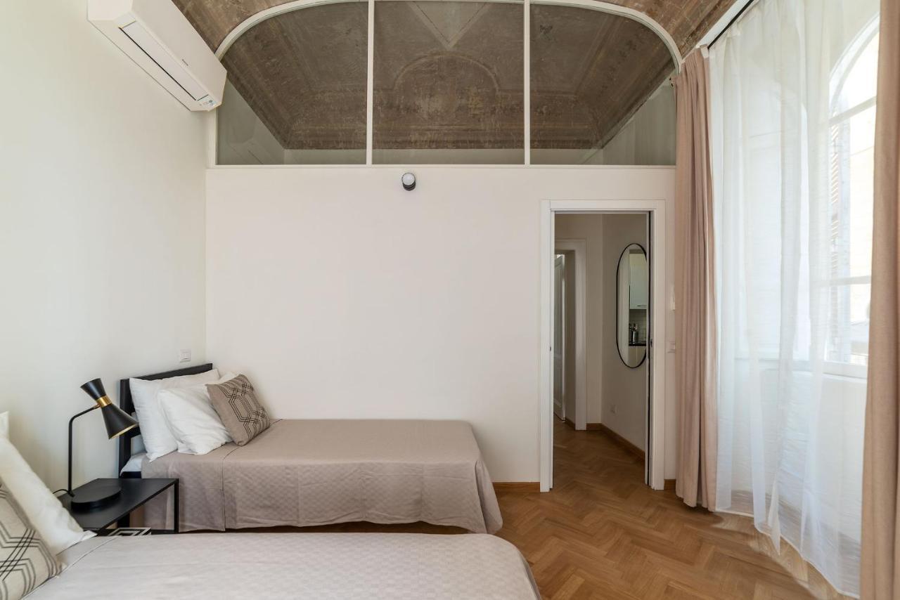 Castro Pretorio Apartment Рим Екстериор снимка